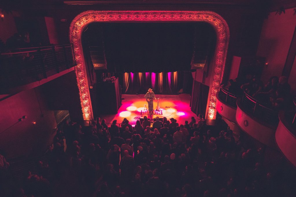 Musician Lou Shields performs at the Majestic Theatre in Madison, Wisconsin. (Photo by Justin Kibbel)