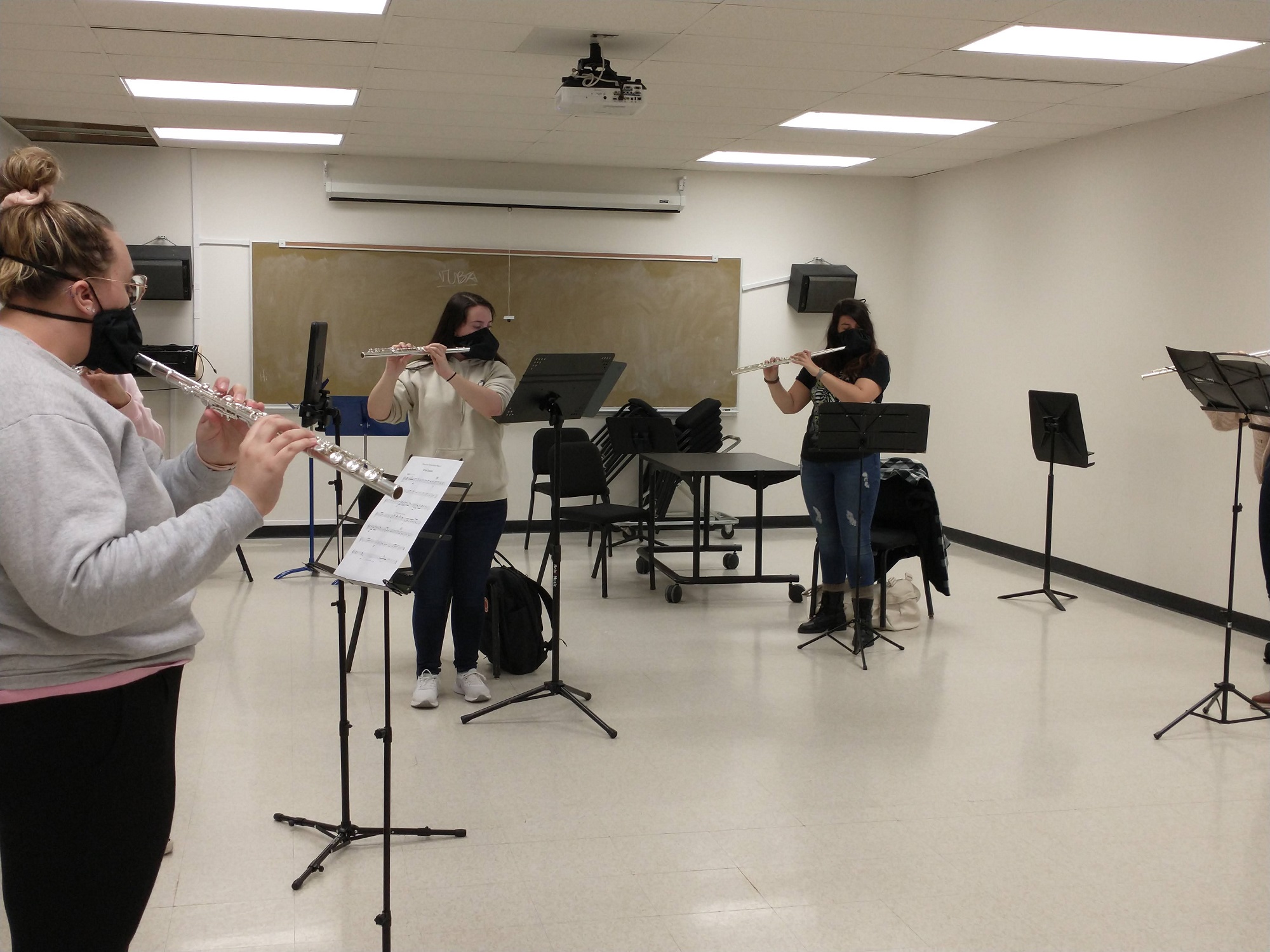 UWM flute players rehearse with social distancing. (Photo by Jessica Gatzow)